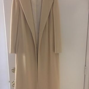 Neiman  Marcus Tan Cashmere long coat